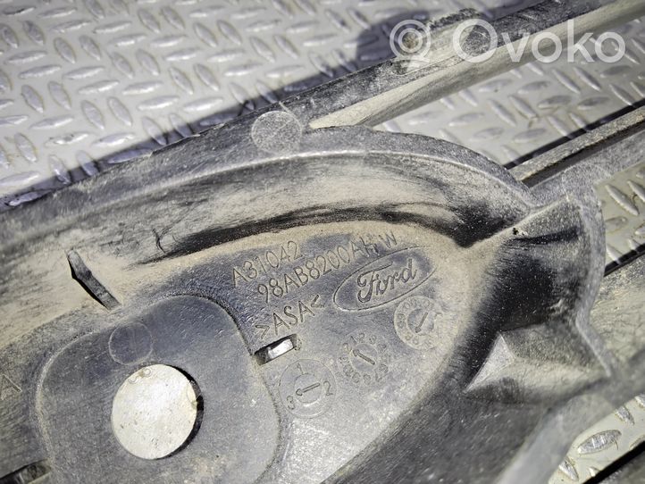 Ford Focus Griglia superiore del radiatore paraurti anteriore 98AB8200AH