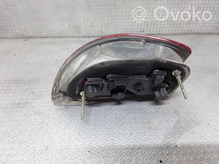 Lancia Lybra Luz trasera/de freno 38480748D