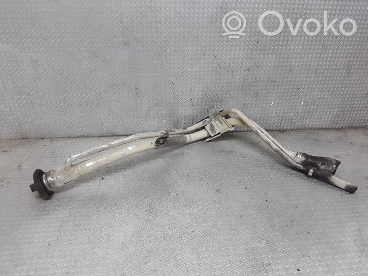 Volvo V50 Tuyau de remplissage de réservoir de carburant 