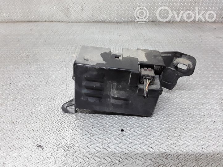 Volvo V50 Alarm system siren 8666502