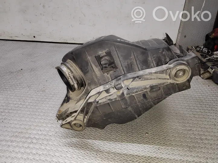 Opel Corsa C Obudowa filtra powietrza 13105949