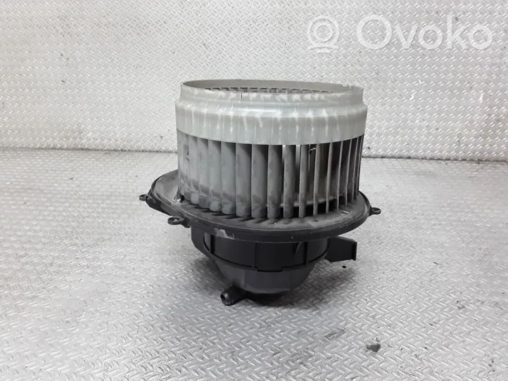 Volvo V70 Pečiuko ventiliatorius/ putikas 86577