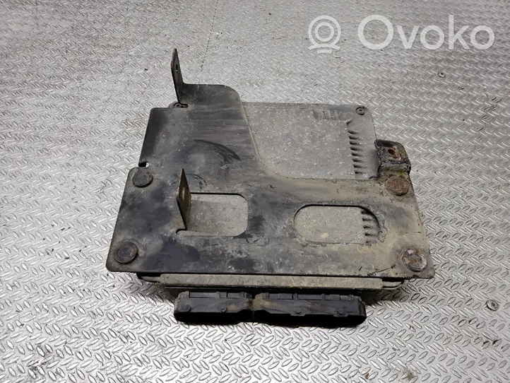 Chrysler Voyager Sterownik / Moduł ECU P04727664AE