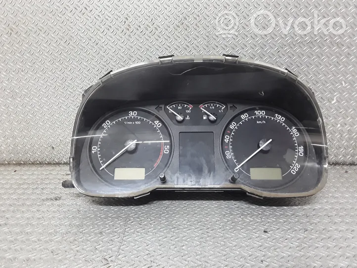 Skoda Octavia Mk1 (1U) Compteur de vitesse tableau de bord 1U0920811F