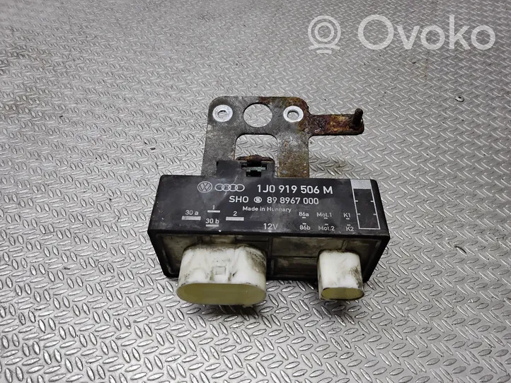 Volkswagen Polo IV 9N3 Glow plug pre-heat relay 1J0919506M