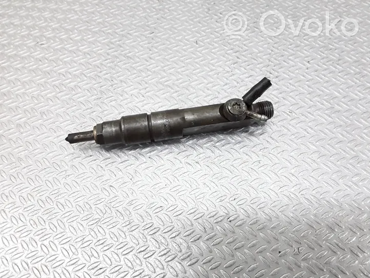 Volvo 850 Fuel injector 046130201F