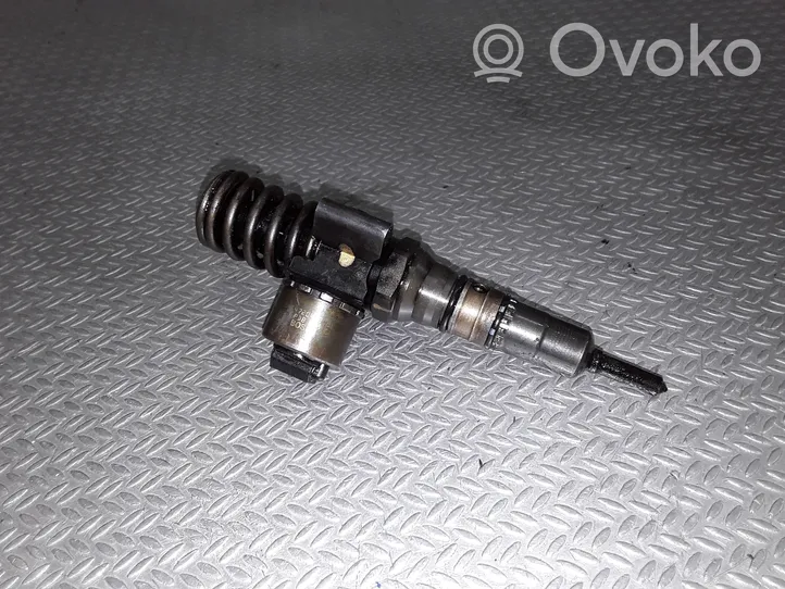 Dodge Journey Injecteur de carburant 03G130073B