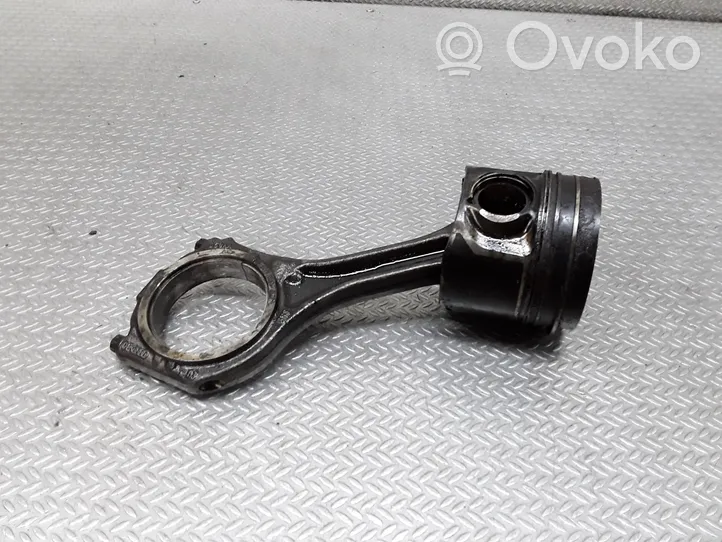 Audi Q7 4L Piston with connecting rod 