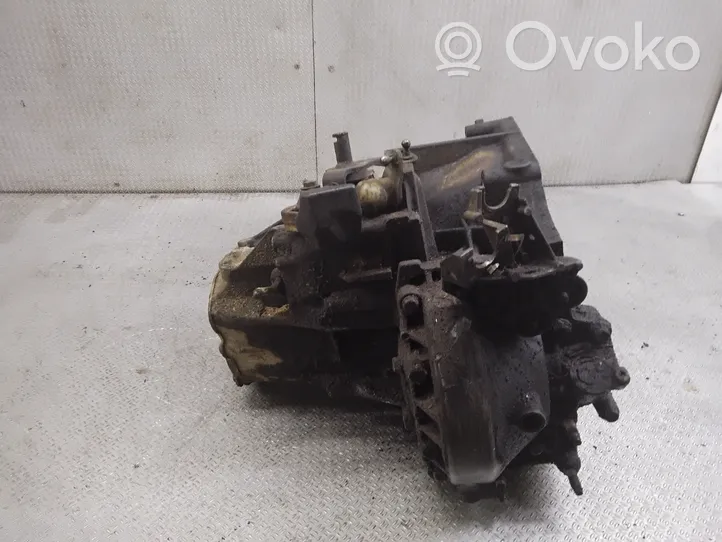 Peugeot 407 Mechaninė 5 pavarų dėžė 20MB02