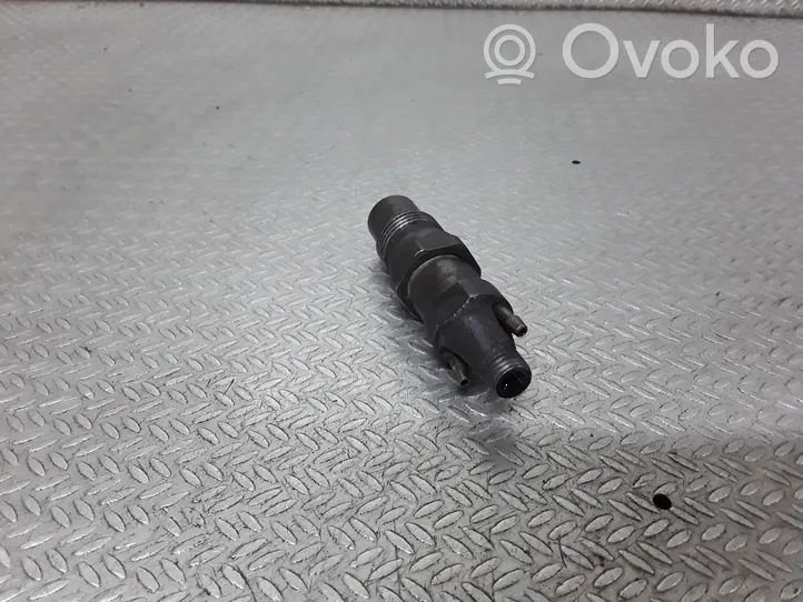 Volkswagen Transporter - Caravelle T4 Injecteur de carburant 068130202