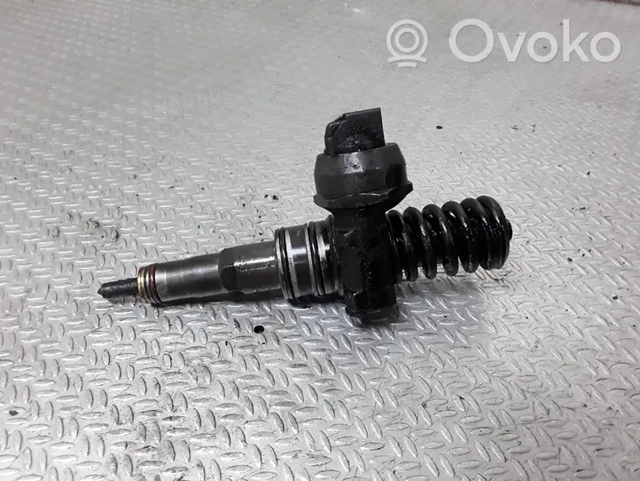 Seat Ibiza III (6L) Inyector de combustible 045130073T