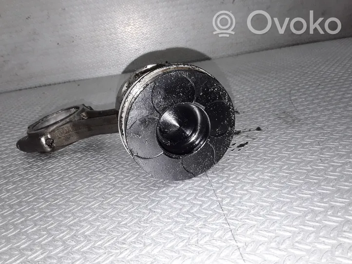 Audi A3 S3 8P Piston with connecting rod 