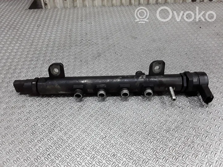 Opel Vectra C Tuyau de conduite principale de carburant 0445214057