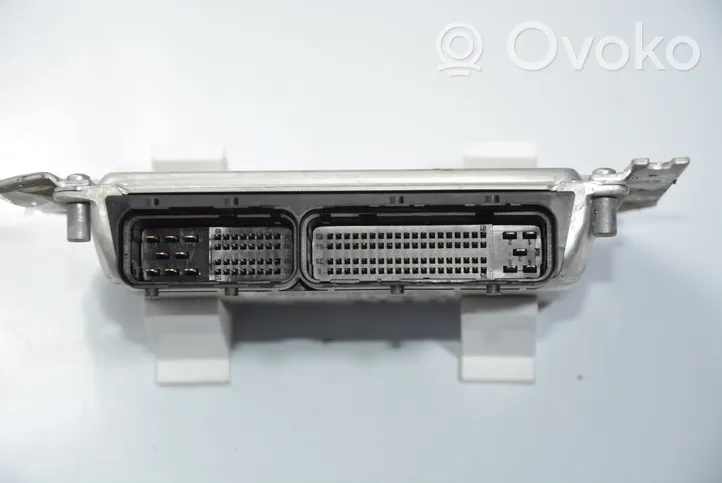 Hyundai Elantra Unité de commande, module ECU de moteur 0281010576