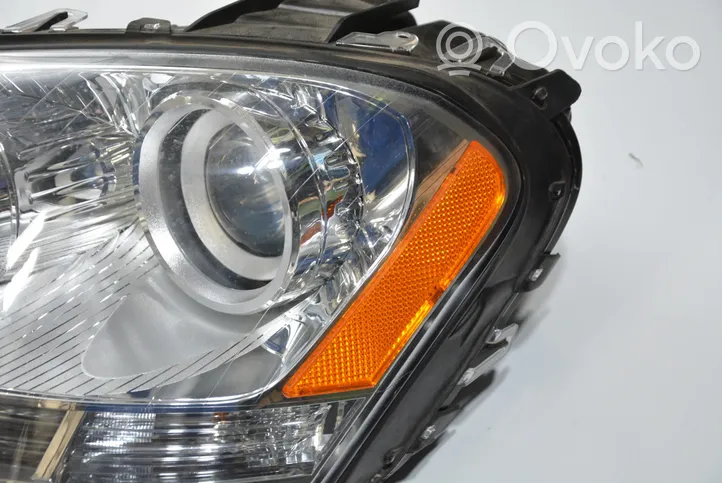 Mercedes-Benz ML W164 Lampa przednia A1648207161