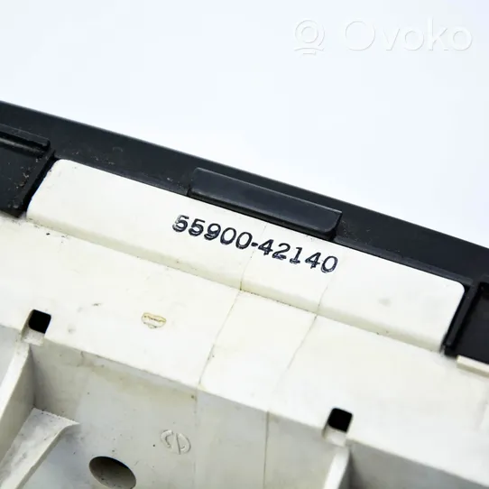 Toyota RAV 4 (XA20) Panel klimatyzacji 55900-42140