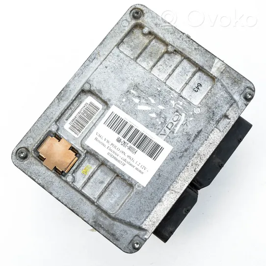 Volkswagen Polo IV 9N3 Unidad de control/módulo ECU del motor 03D906033F