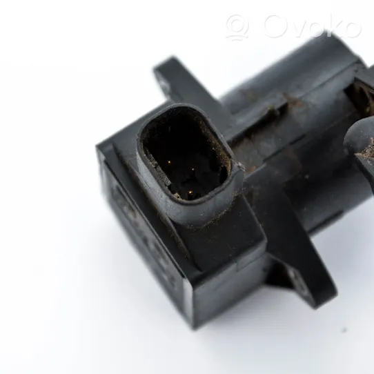 Mercedes-Benz A W168 Rear air suspension level height sensor 0015424718