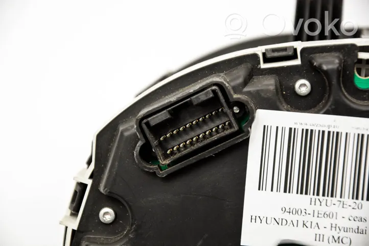 Hyundai Accent Speedometer (instrument cluster) 94003-1E601