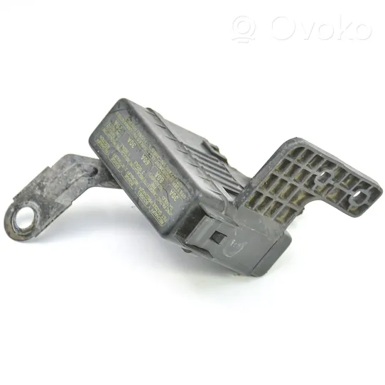 Hyundai Trajet Module de fusibles 914813A000