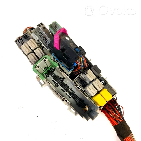 Opel Tigra A Module de fusibles 09115150