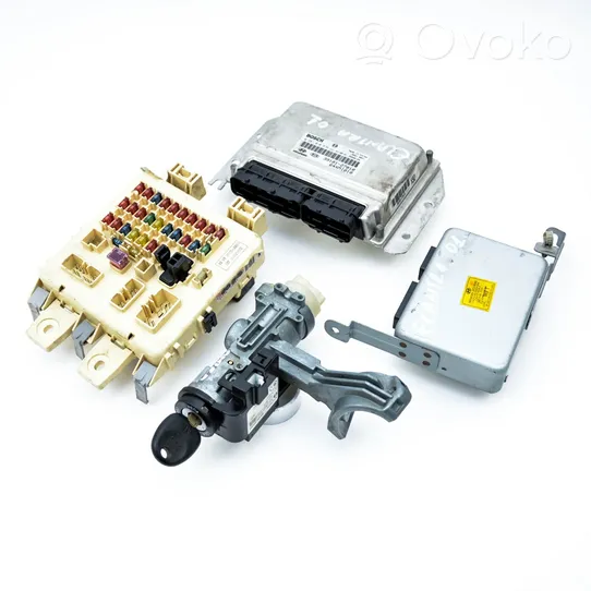 Hyundai Elantra Kit centralina motore ECU e serratura 39101-27010