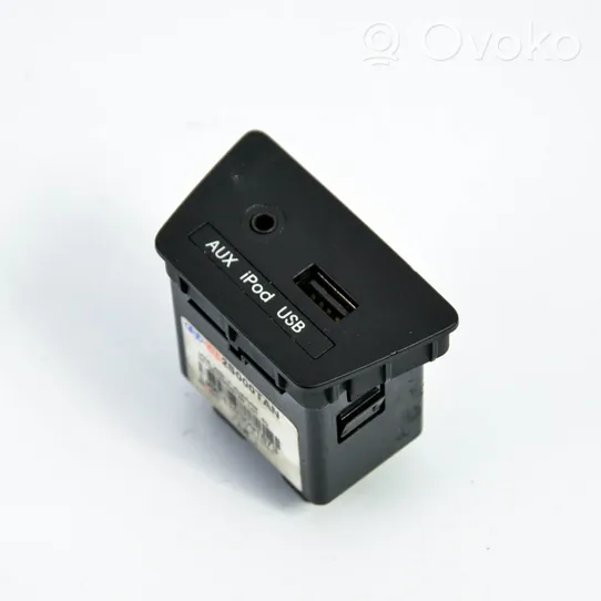 Hyundai ix35 Enchufe conector USB 96110-2S000