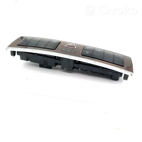 Mercedes-Benz C W203 Console centrale 2038700110