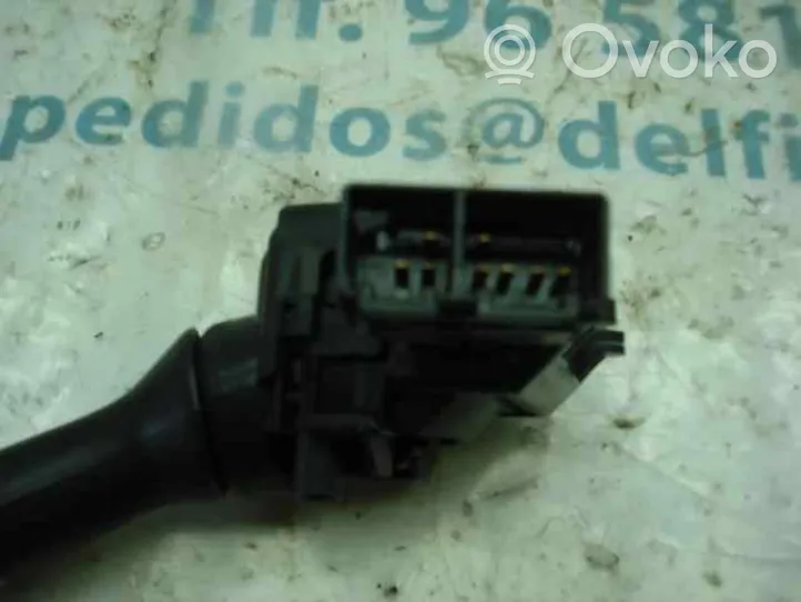 Toyota Yaris Leva comando tergicristalli 846520D031