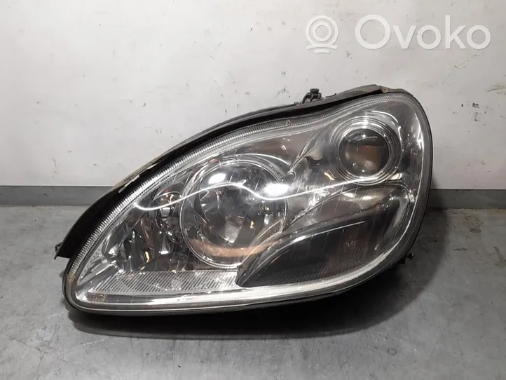 Mercedes-Benz S W220 Phare frontale A2208260791KZ