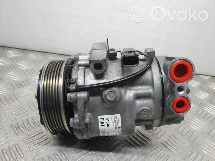 Opel Corsa E Air conditioning (A/C) compressor (pump) 51893889