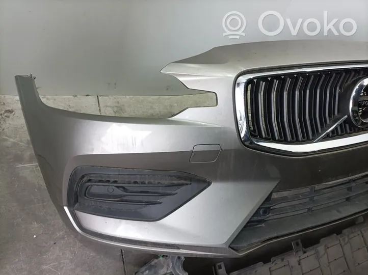 Volvo V60 Etupuskuri 