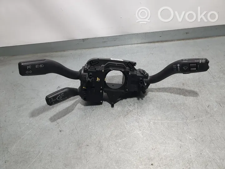 Audi Q7 4L Кнопки рулевого колеса 4F0953549D