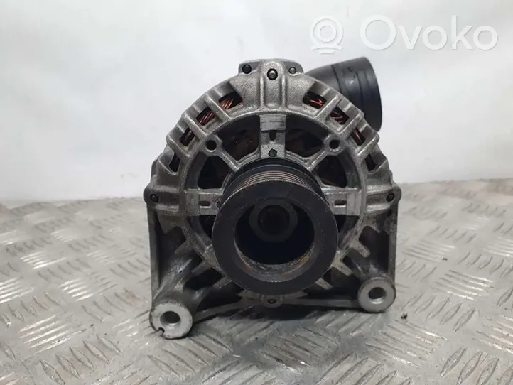 BMW X5 E53 Alternator 7501592