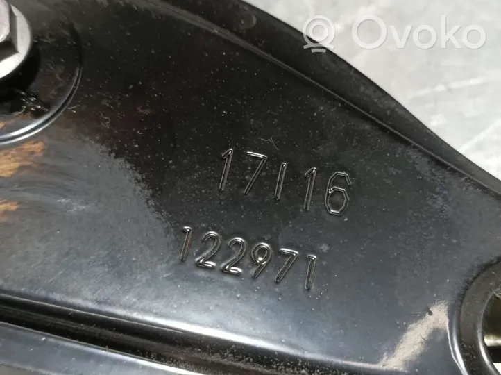 Skoda Fabia Mk3 (NJ) Etuoven sähkökäyttöinen ikkunan nostin 122971