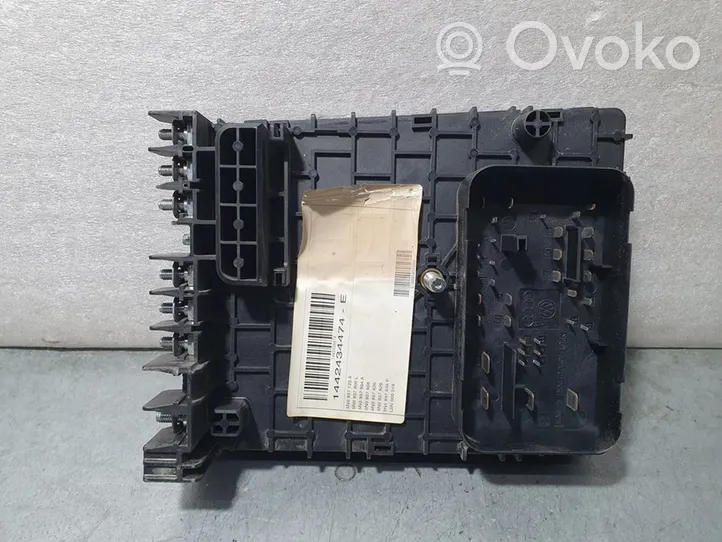 Volkswagen Tiguan Module de fusibles 5N0937123A