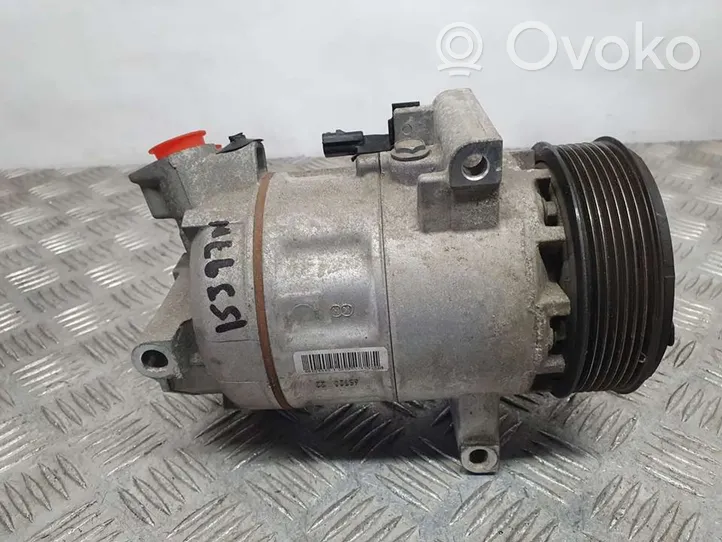 Renault Clio IV Klimakompressor Pumpe 926000734R