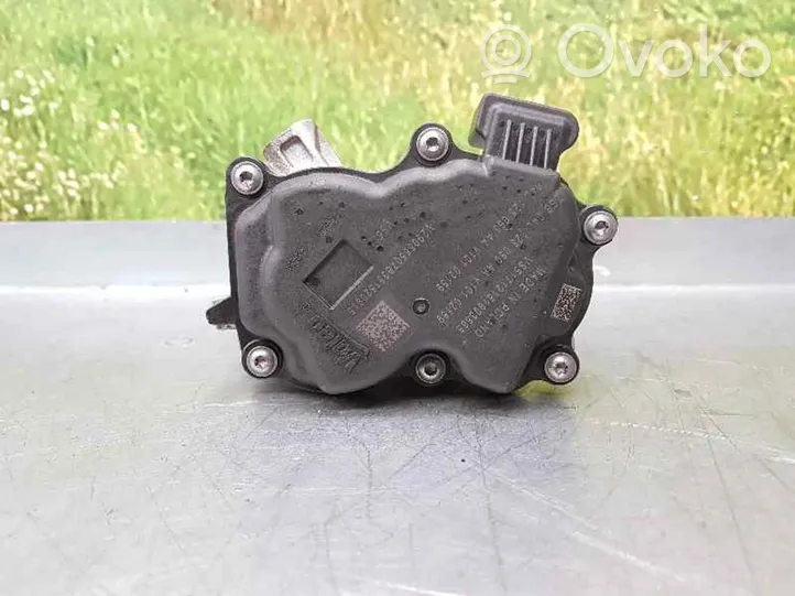 Volkswagen PASSAT B8 Throttle body valve 04L128059AA