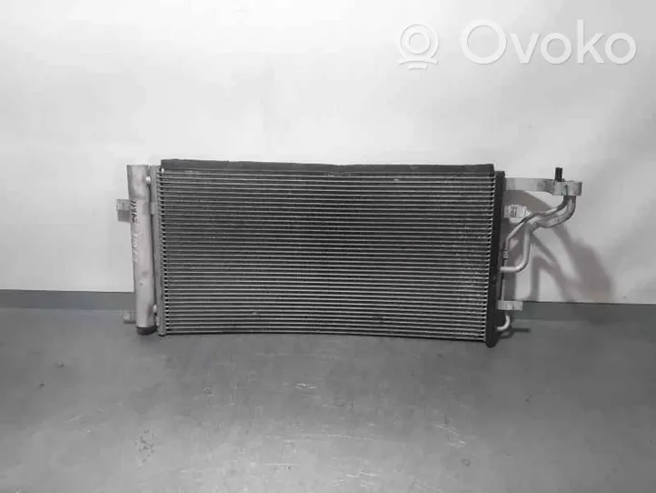 Hyundai i30 Radiateur condenseur de climatisation 