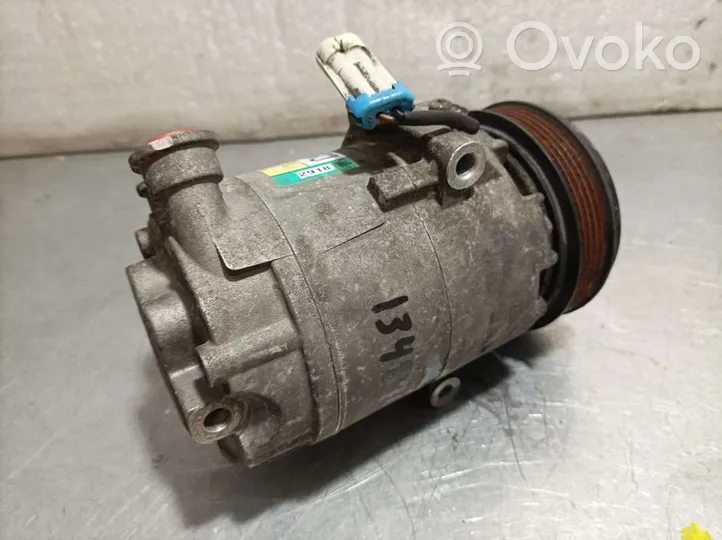 Opel Corsa C Ilmastointilaitteen kompressorin pumppu (A/C) 9132918