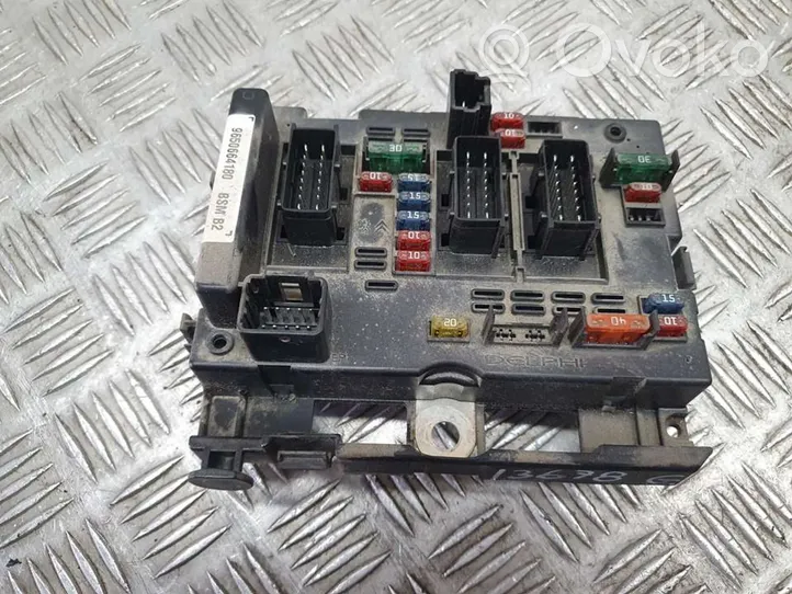 Peugeot 206 Module de fusibles 9650664180