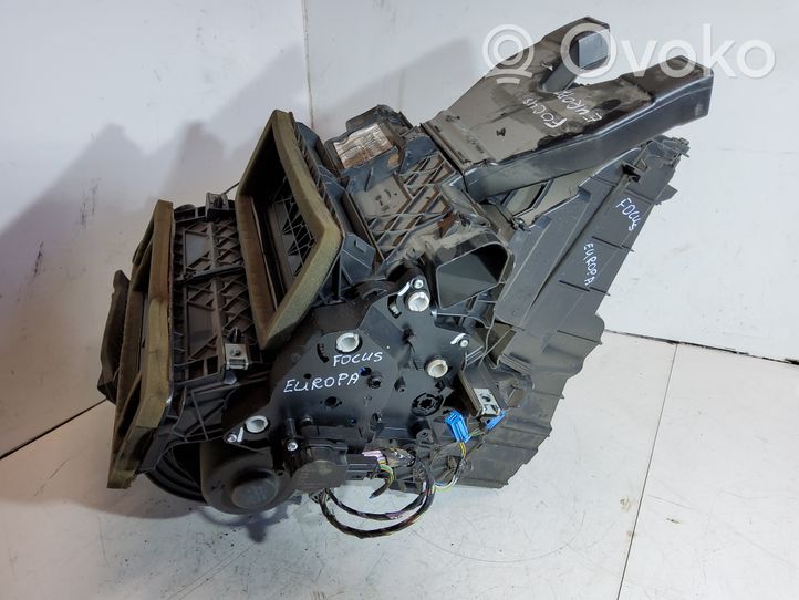 Ford Focus Scatola climatizzatore riscaldamento abitacolo assemblata AV6N19B55AM