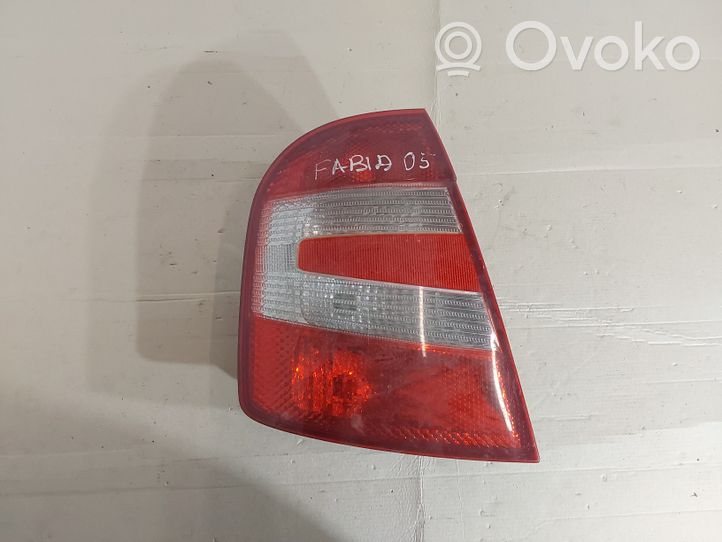 Skoda Fabia Mk1 (6Y) Lampa tylna 6Y6945095