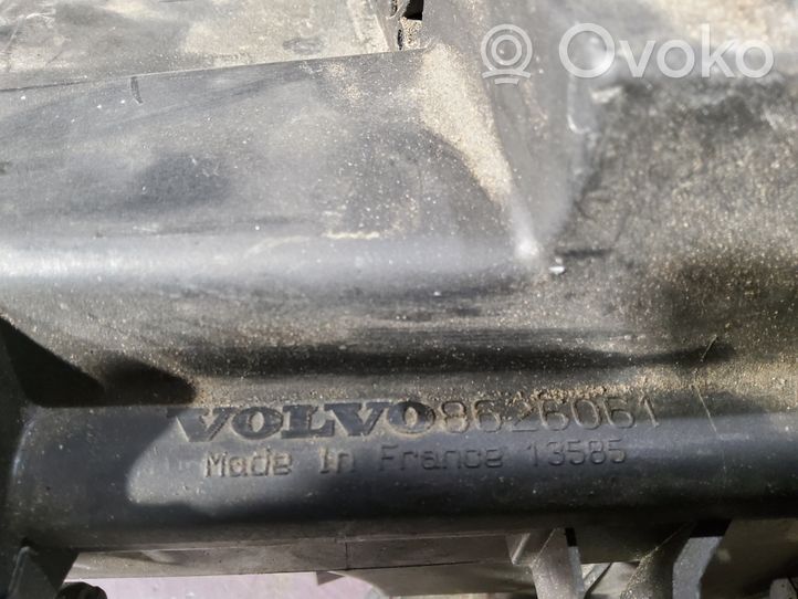 Volvo V70 Oro filtro dėžė 8626061