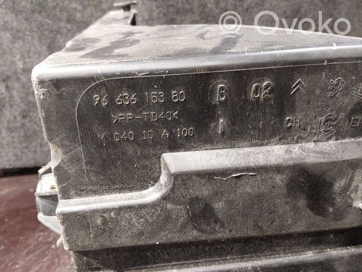 Citroen DS3 Coperchio/tappo della scatola vassoio della batteria 9663615380
