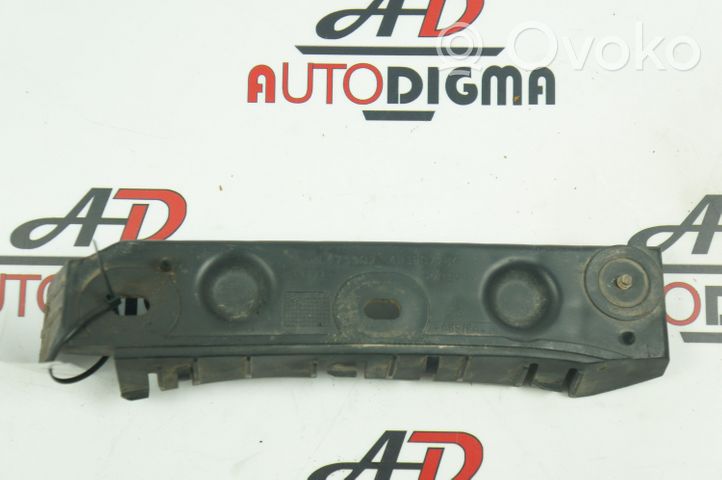 Audi A6 S6 C5 4B Support de montage de pare-chocs avant 4B3807284