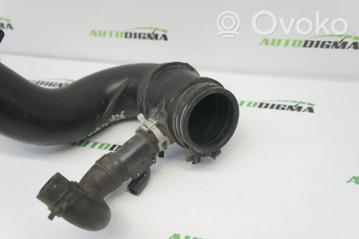 Mazda 6 Część rury dolotu powietrza SH0113231