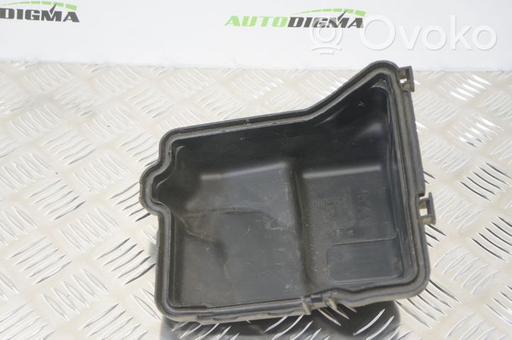 Peugeot 208 Tapa de caja de fusibles 9657287180