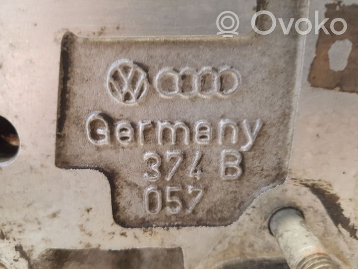 Audi A8 S8 D3 4E Culasse moteur 374057B