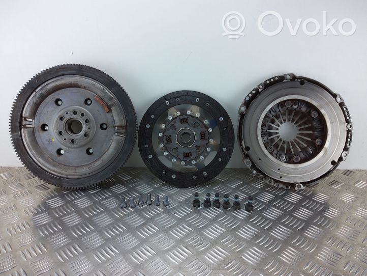 Peugeot 5008 Clutch set kit 9818024380